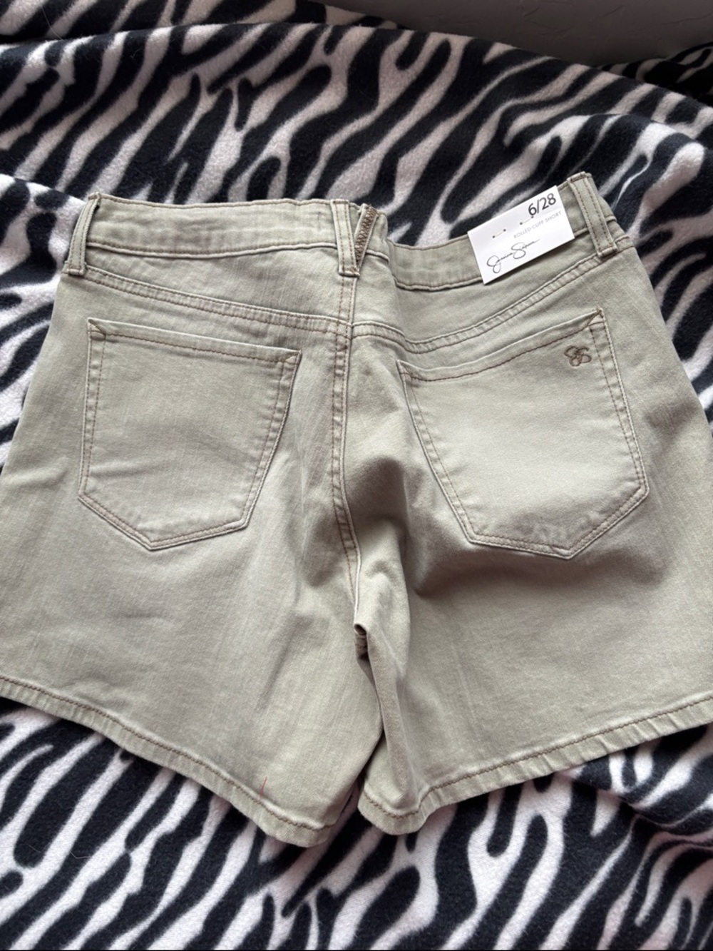 🔶NEW Jessica Simpson Rolled Cuff Shorts - Picture 9 of 9
